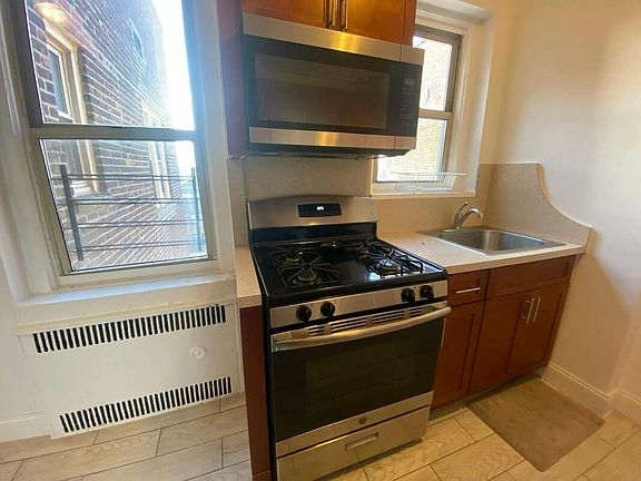 4th image of 64-62 Booth St #6G6