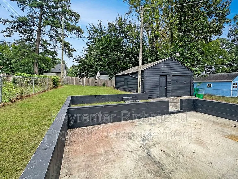 7409 Landsworth Ave — Photo 18