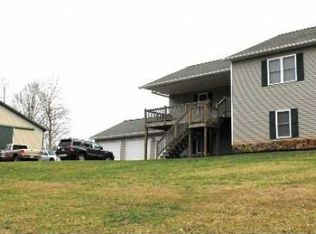 301 Oak Hollow Rd, Union Grove, NC 28689