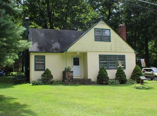 18 Little Paint Way, Andover, NJ 07821