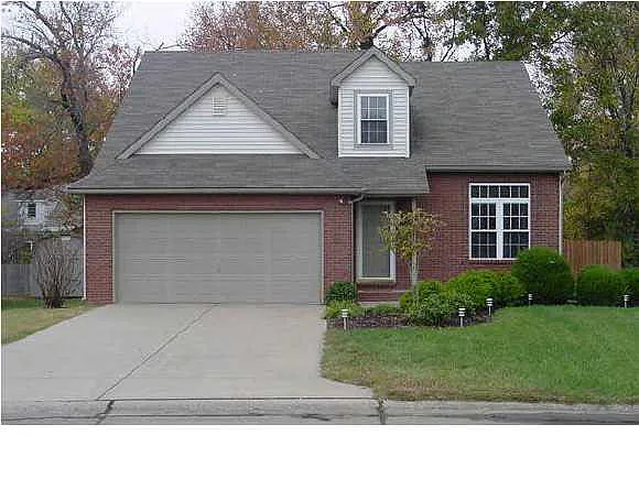 7930 N Bayberry Dr photo 1