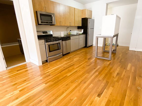 3rd image of 1177 Bedford Ave #2K