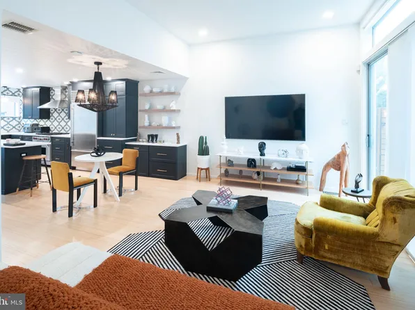 1115 N 3rd St, Philadelphia, PA 19123