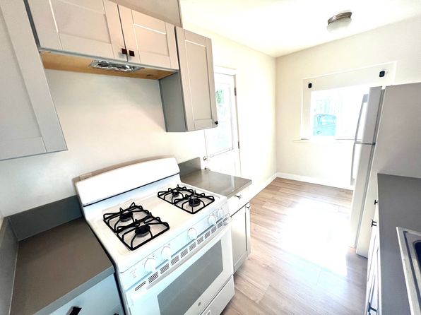 7447-7451 La Jolla Blvd