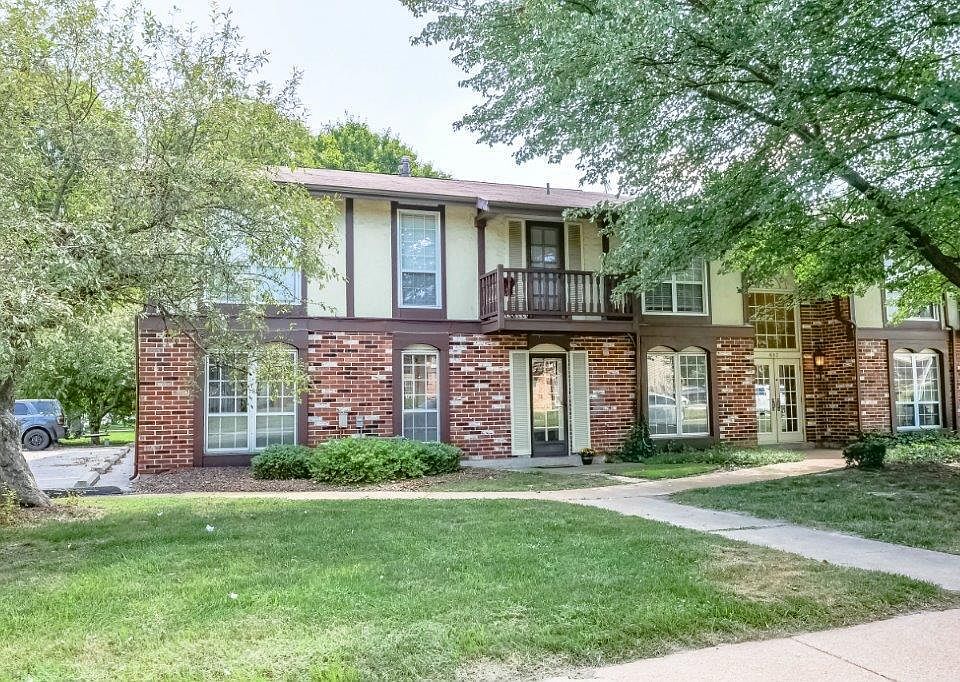 1st image of 602 Rosetta Dr APT B