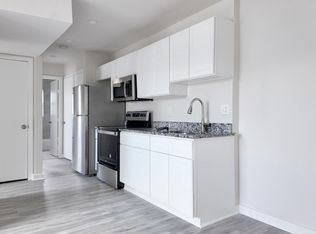 4306 Halley Ter SE APT 2, Washington, DC 20032