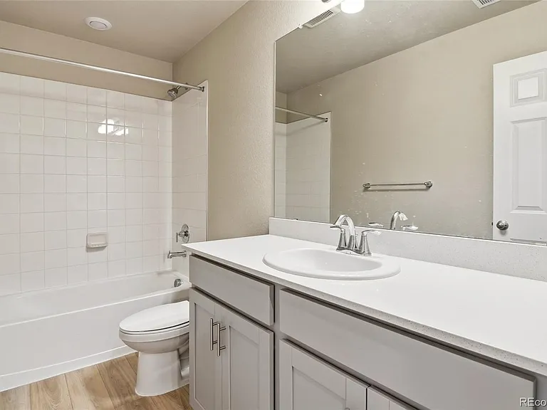 11433 W Belleview Dr — Photo 15