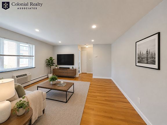 4th image of 55 Colborne Rd APT 6