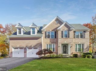 8214 Westwood Mews Ct, Vienna, VA 22182