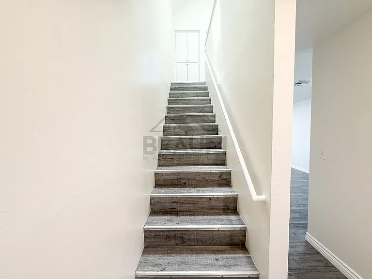 14257 Friar St — Photo 20