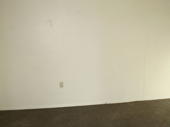 4th image of 6848 W Glendale Ave