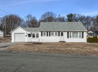 34 Ridgewood Cir, Lawrence, MA 01843