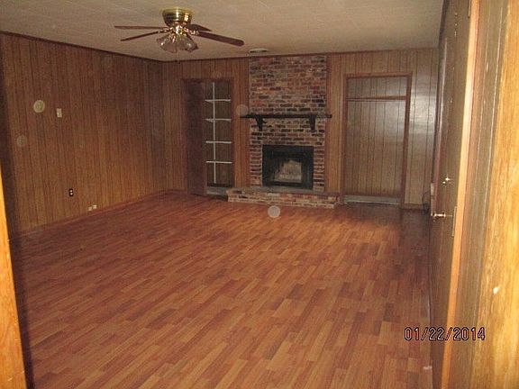 2nd image of 1534 Wisteria Dr
