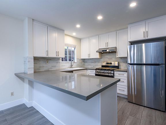 5th image of 2647 Lago Oaks Drive