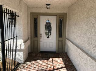 19326 Symeron Rd, Apple Valley, CA 92307