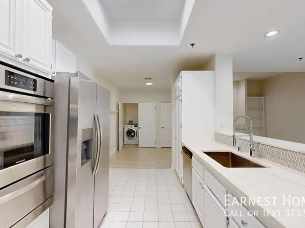 4348 Mammoth Ave APT 303, Sherman Oaks, CA 91423