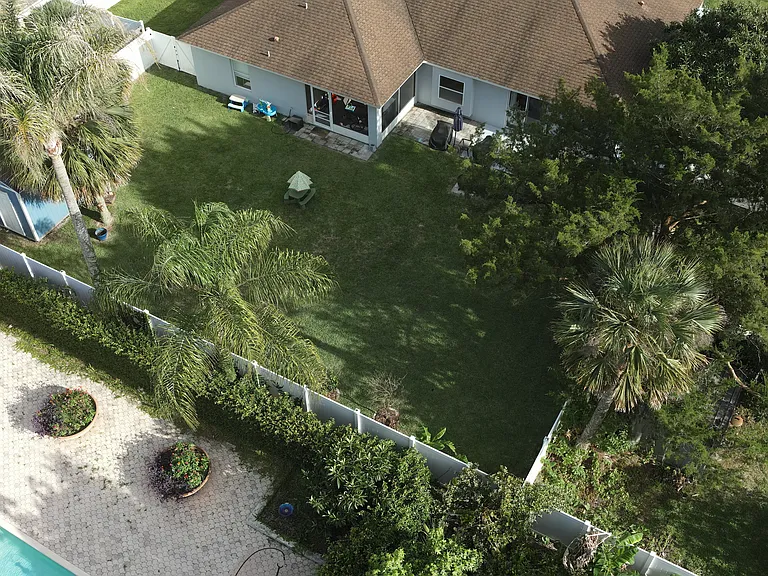 35 Prince Eric Ln — Photo 4