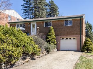 212 Parklane Dr, Braddock, PA 15104