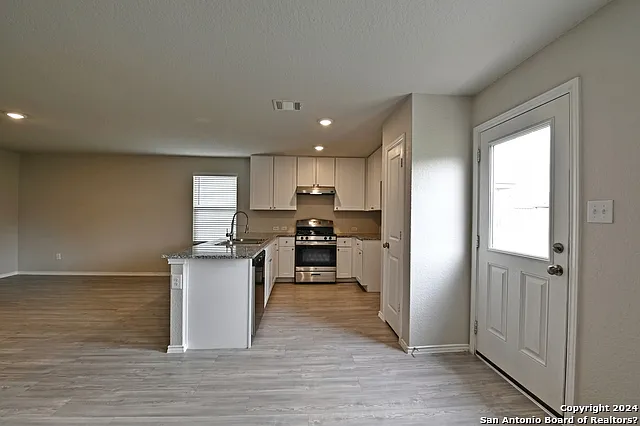 7927 Dovers Den — Photo 19