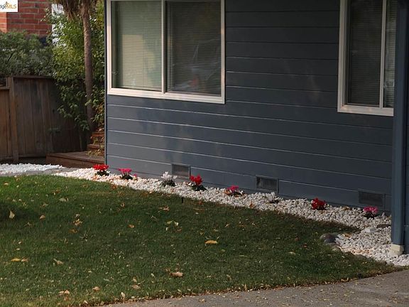 2nd image of 3059 Keith Dr