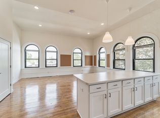 1745 Oregon St #18885600, Oshkosh, WI 54902