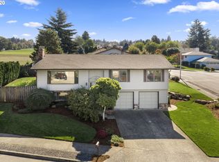 14520 NE Shaver St, Portland, OR 97230