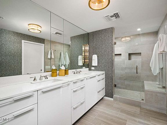 5th image of 7120 E KIERLAND Boulevard #917