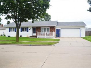 619 Homestead Trl, Kimberly, WI 54136