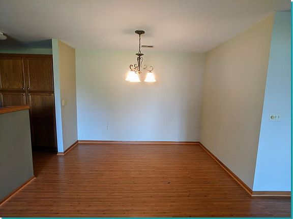 4th image of 1211 N Sunnyslope Dr Unit 104