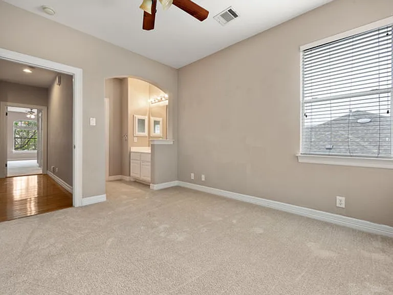 410 Cadence Hl — Photo 23