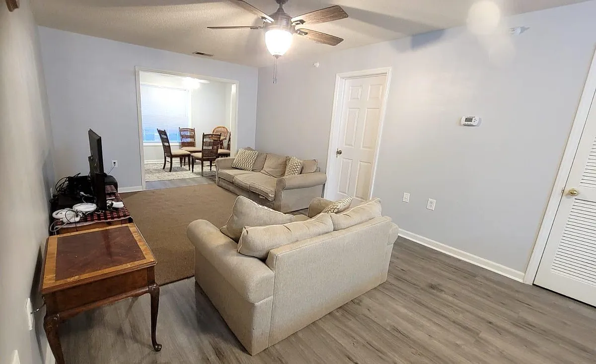 Building Photo - 2031 Wolfmill Dr #301