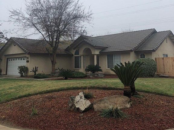 2nd image of 1501 S Laguna St