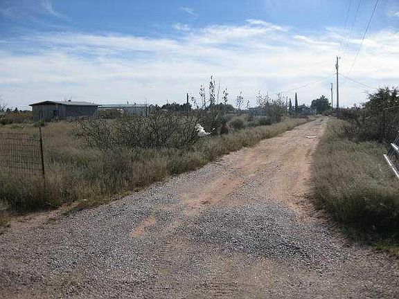 2nd image of 709 Paloma Dr