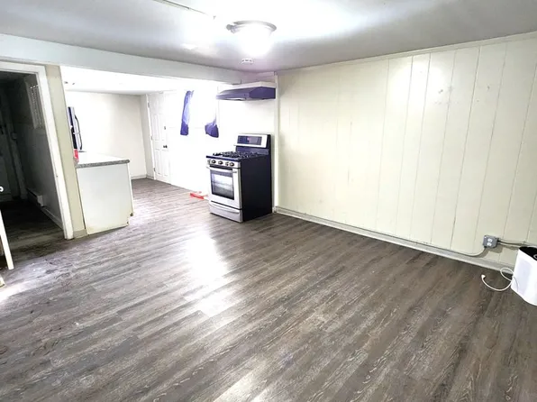 653 S 69th St, Milwaukee, WI 53214