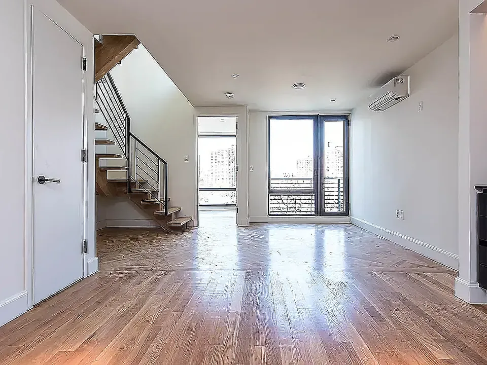 1 Duffield St #417