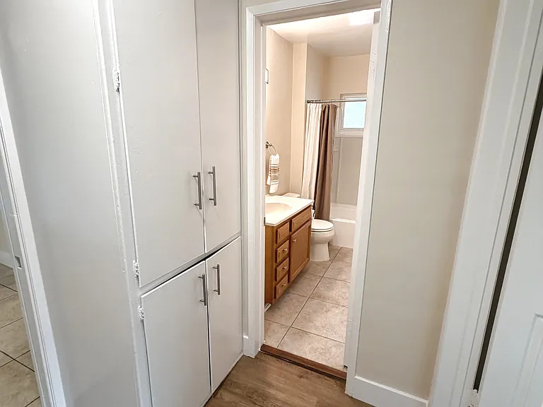 2121 Placentia Ave #G — Photo 18