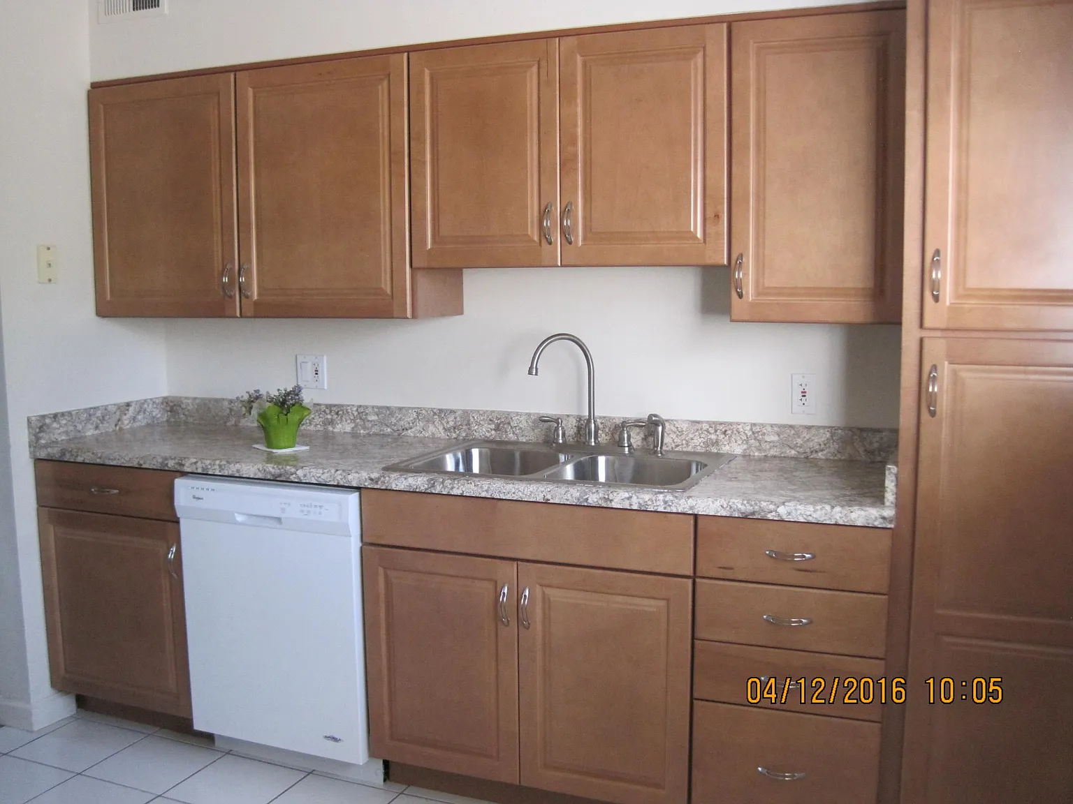 2 bed, 975 sqft, $1,250 — Photo 3
