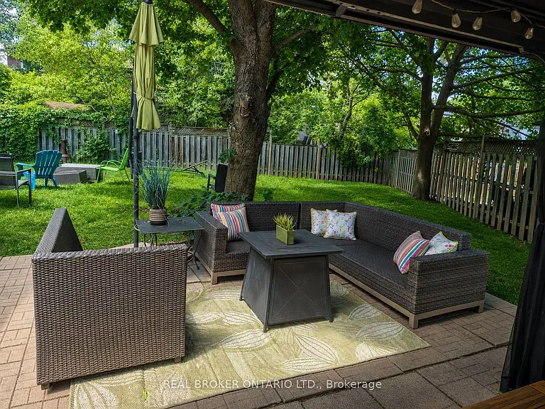 2261 Hanbury Ct — Photo 7