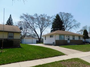8723 W Bender Ave, Milwaukee, WI 53225