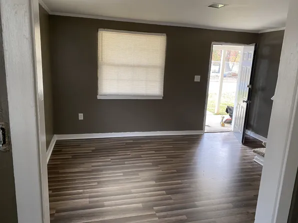 4951 Hillsboro Ave, Charlotte, NC 28213