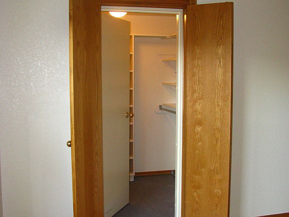 Master bed,Saferoom/Closet