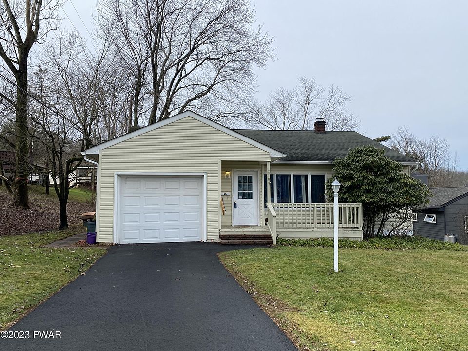 1st image of 32 Crestmont Dr