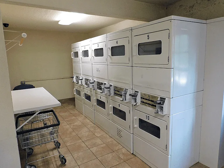 Convenient Folding Station