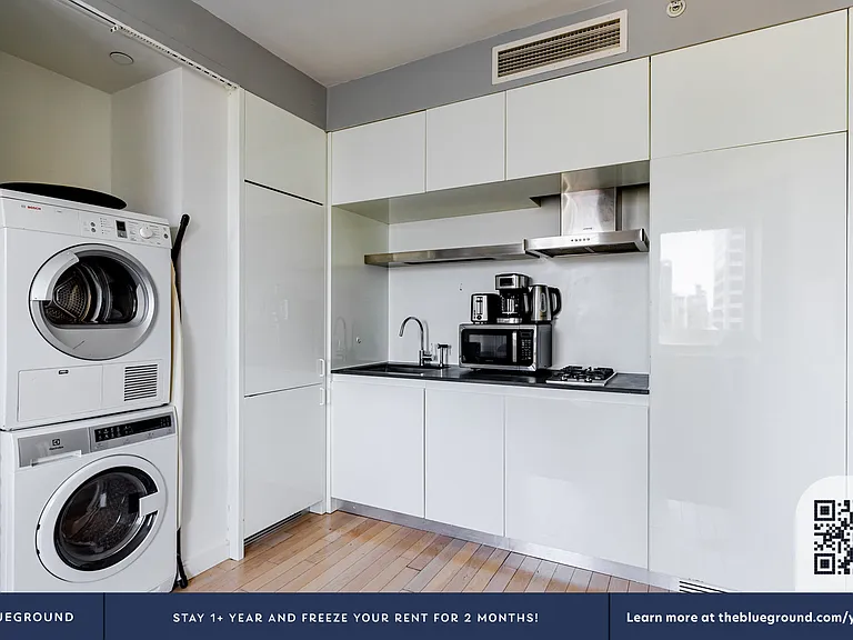 70 W 45th St #33C — Photo 7