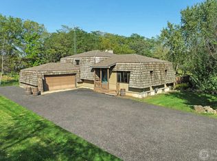 13014 Pleasant Valley Rd, Woodstock, IL 60098