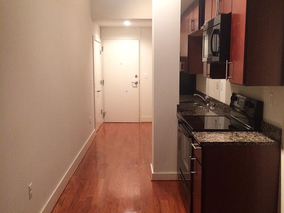 1st image of 129 N Washington Ave #11173359