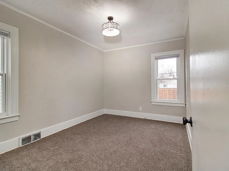 18142 Riopelle St #A — Photo 12