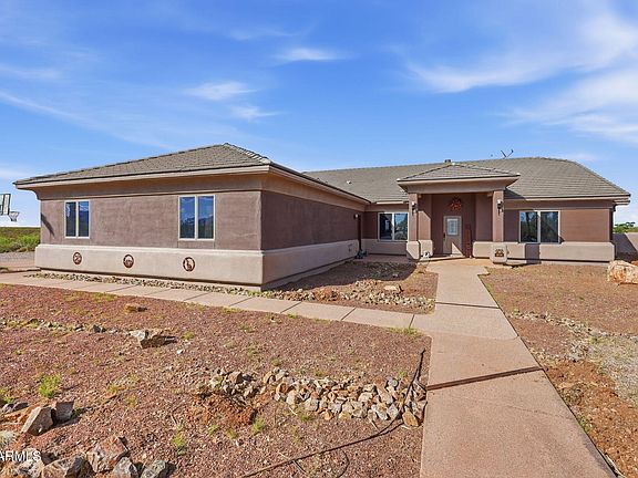 5th image of 914 E Savino Court