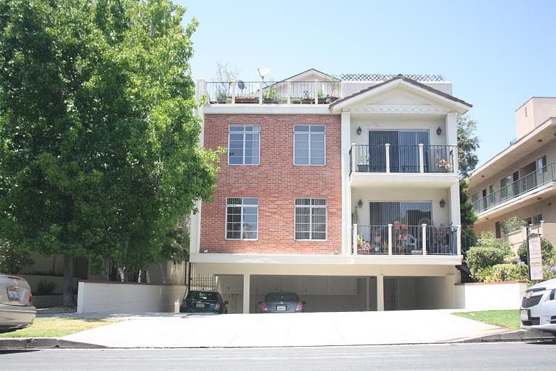 1st image of 11911 Gorham Ave APT 8