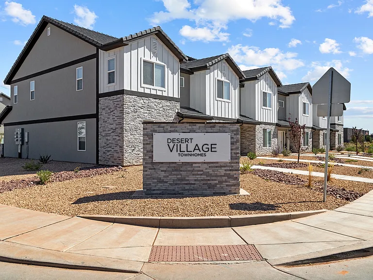 Desert Village Townhomes — Photo 24